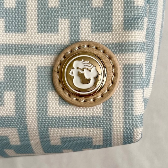 Mark & Graham X Spartina Sport Shoe Bag - Picture 8 of 13